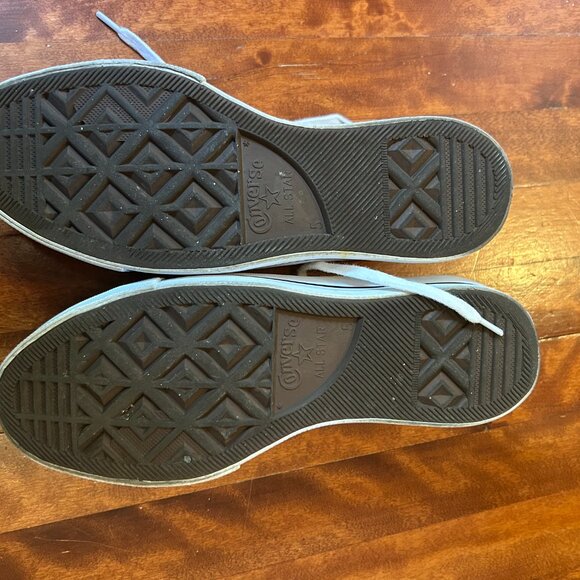 Women's Chuck Taylor Lift Platform Sneakers in White - Picture 4 of 4